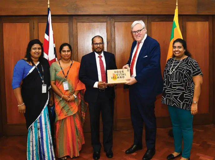 එක්සත් රාජධානිය ලිහිල් කළ නීති හරහා ශ්‍රී ලංකාවේ ඇඟලුම් අංශයට වෙළඳ වාසියක් 