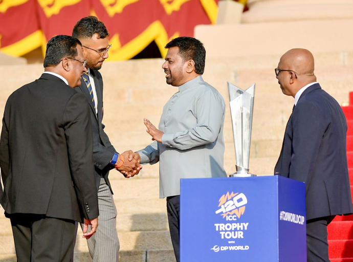 ICC T20 ලෝක කුසලානය මෙරට ප්‍රදර්ශනය කිරීමේ සංචාරය  ජනපති ප්‍රධානත්වයෙන් නිල වශයෙන් ඇරඹේ 