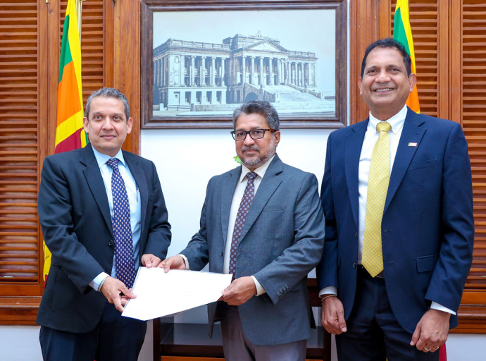 ‘Rebuilding Sri Lanka’ අරමුදලට DFCC බැංකුවෙන් මූල්‍ය පරිත්‍යාගයක්