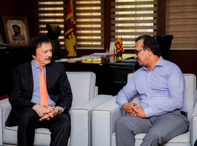 ශ්‍රී ලංකාව සහ පකිස්ථානය අතර කර්මාන්ත හා ආයෝජන සහයෝගීතාව වර්ධනය කර ගැනීමට අවධානය
