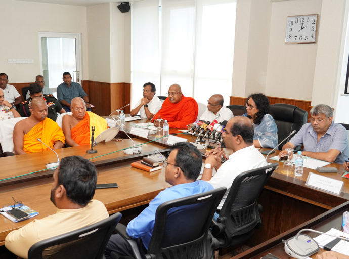 ඉන්දියාවේ ගුජරාට් ප්‍රාන්තයෙන් වැඩම කරවන බුදුරජාණන් වහන්සේගේ ශාරීරික ධාතූන් වහන්සේලා පෙබරවාරි 04 සිට 11 දක්වා ගංගාරාමයේදී මහජන වන්දනාවට