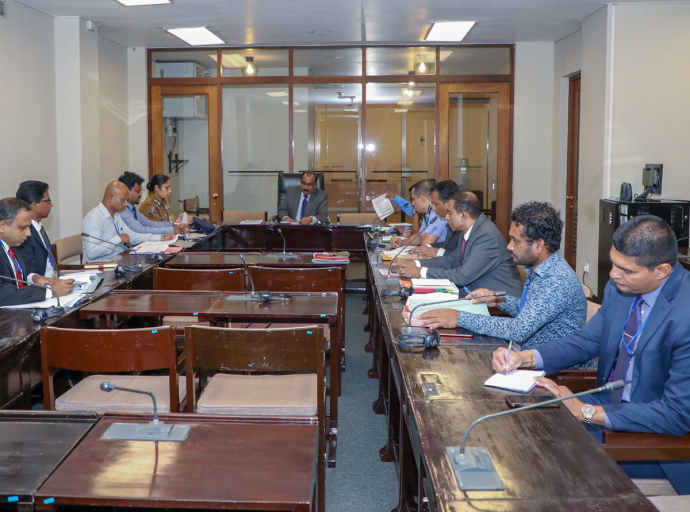 විදේශ ආපදා සහනාධාර සම්බන්ධීකරණය සඳහා වූ ජ්‍යෙෂ්ඨ කමිටුව පාර්ලිමේන්තු සංකීර්ණයේදී රැස්වේ