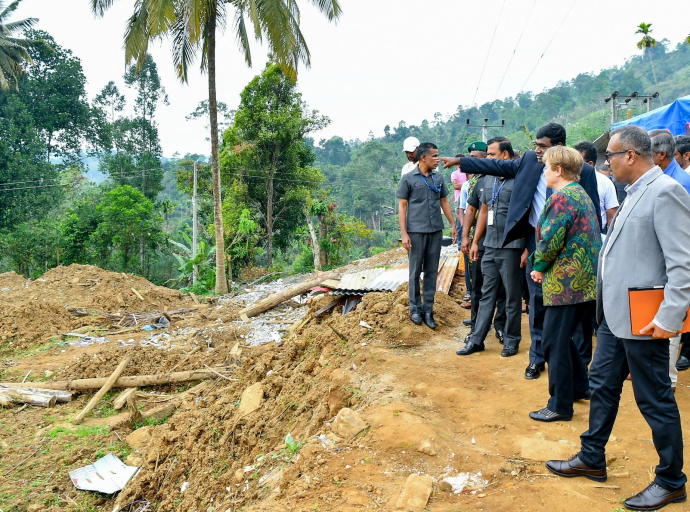 IMF කළමනාකාර අධ්‍යක්ෂිකා මාවතුර නිරීක්ෂණ චාරිකාවක