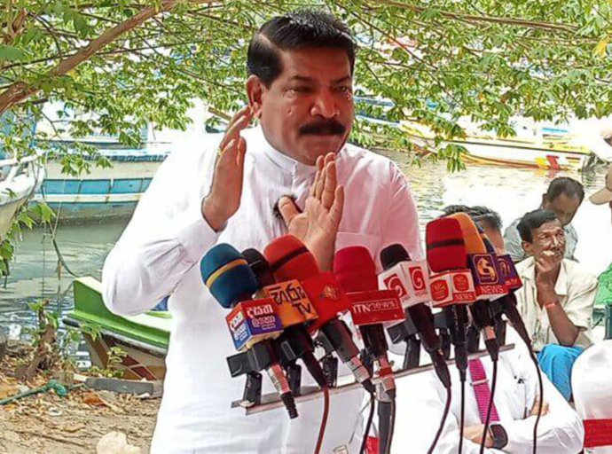 මීගමුව ධීවර ප්‍රජාව වෙනුවෙන් නව ජැටියක් සහ බෝට්ටු දියත් කිරීමේ අංගනයක් 