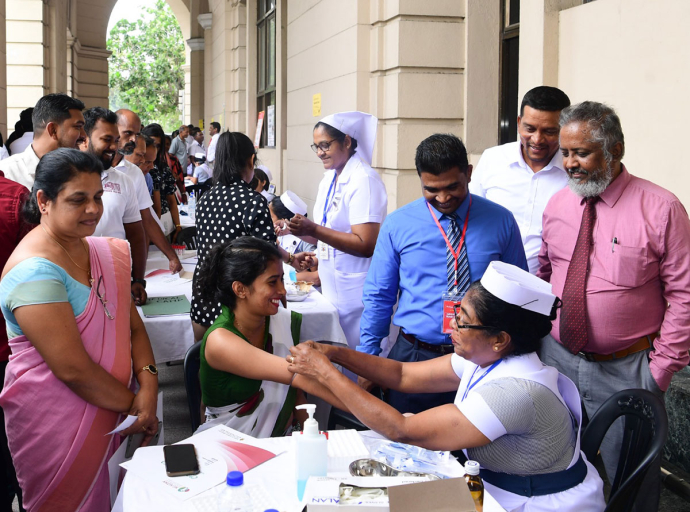ජනාධිපති කාර්යාලයේ කාර්ය මණ්ඩලය සඳහා “ආරෝග්‍යා” ජංගම සුව සායනයක්