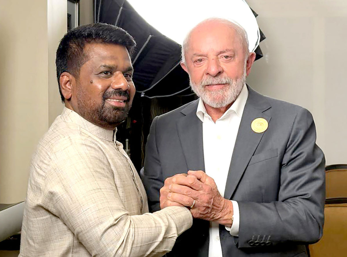 ජනපති බ්‍රසීලයේ ජනාධිපති හමුවෙයි 