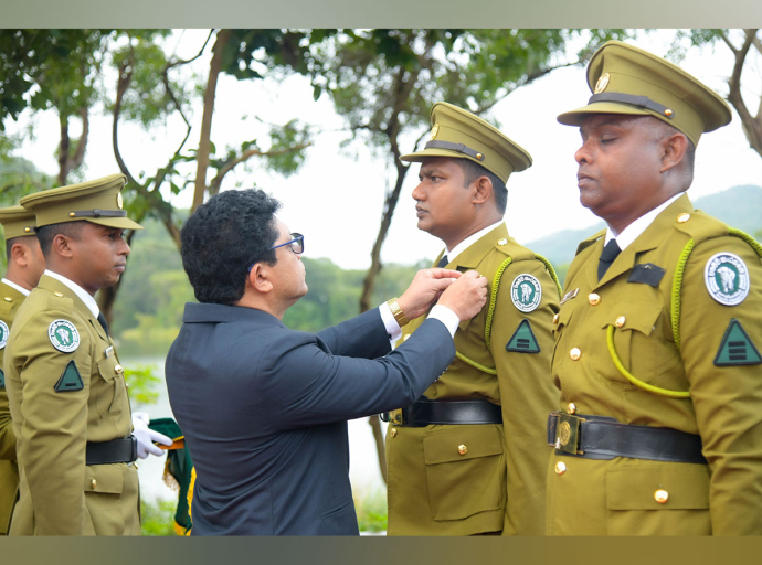 වනජීවී ක්ෂේත්‍ර නිළධාරීන්ට පදක්කම් ප්‍රදානය කෙරේ