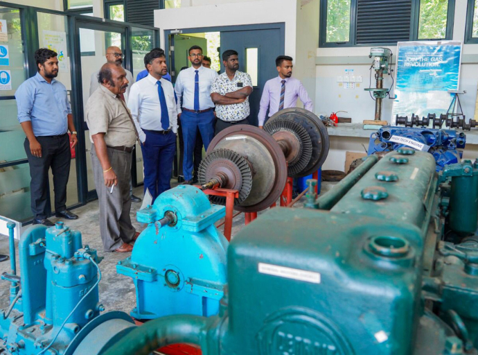  රැකියා වෙළෙඳපොළට පිවිසෙන සිසුන්ට ගෞරවනීය වෘත්තීය ජීවිතයක් උදා කරනවා - අධ්‍යාපන හා උසස් අධ්‍යාපන නියෝජ්‍ය ඇමති