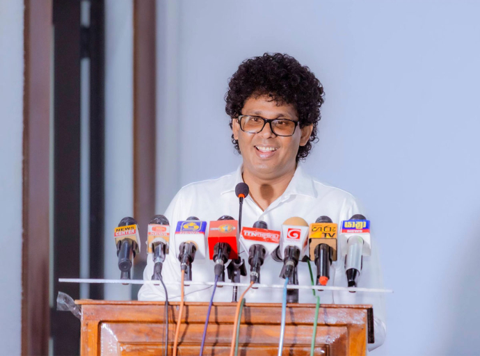 “නිවාස ඉදිකිරීම සඳහා ලබා දෙන ලක්ෂ 10ක මුදල, ණයක් නොව ආධාරයක්” -අමාත්‍ය වසන්ත සමරසිංහ