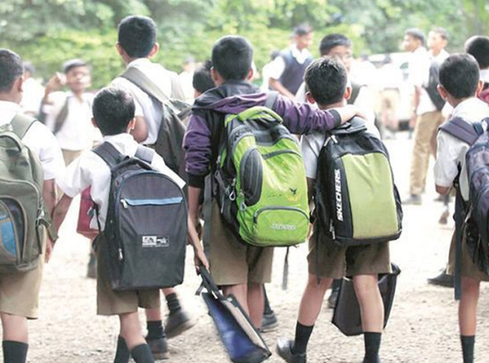 පාසල් වාරයේ දෙවන අදියර අදින් ඇරඹෙයි