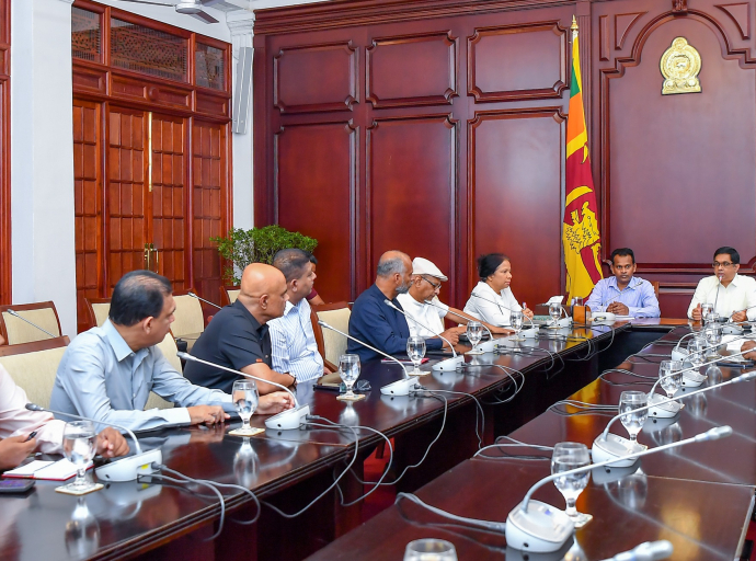 මැදපෙරදිග අර්බුදය හමුවේ සංචාරකයන්ට සහ විදේශගත ශ්‍රමිකයන්ට, ආරක්ෂාව සහ සුභ සාධන සැලසීමට රජයෙන් විශේෂ වැඩපිළිවෙළක්
