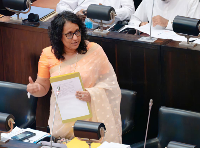 සුදුසුකම් මත නිවැරදි ක්‍රමවේද අනුව රාජ්‍ය සේවයේ බඳවා ගැනීම් සිදු කරමින් තිබෙනවා - අගමැතිනිය