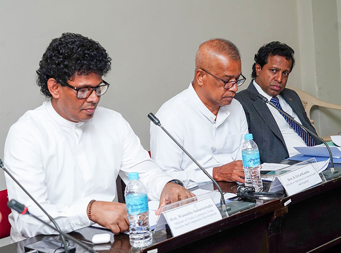 රට තුළ අත්‍යවශ්‍ය ආහාර ද්‍රව්‍ය තොග සංචිතයක් පවත්වාගෙන යෑමට පියවර