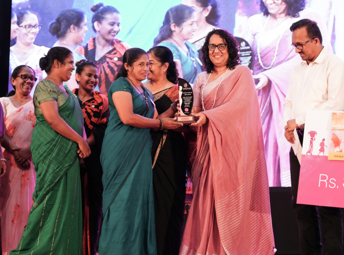 ​කාන්තා අයිතිවාසිකම් නීතියට පමණක් සීමා නොකර සැබෑ ජීවිතයට හිමිකර දීම රජයේ වගකීමයි - අගමැති