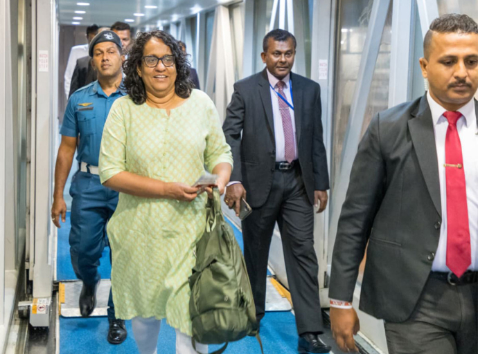 අගමැතිනිය පිලිපීනයේ මැනිලා නුවර නිල සංචාරයක් සඳහා පිටත්ව යයි