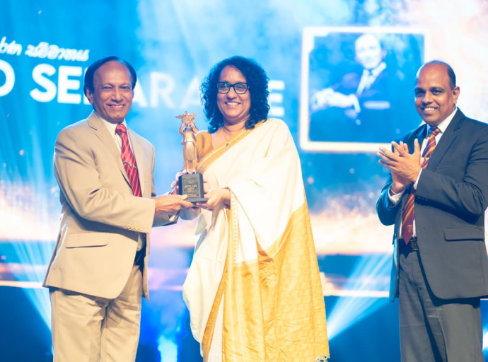 සමාජ මාධ්‍ය තුළ තොරතුරු බෙදාගන්න පෙර සත්‍ය අසත්‍යතාව ගැන සැලකිළිමත් වෙන්න -  අග්‍රාමාත්‍ය ආචාර්ය හරිනි අමරසූරිය