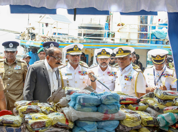 දික්ඕවිට වරායට ගෙනා බහුදින ධීවර යාත්‍රාවේ රුපියල් බිලියන 3ක හෙරොයින්
