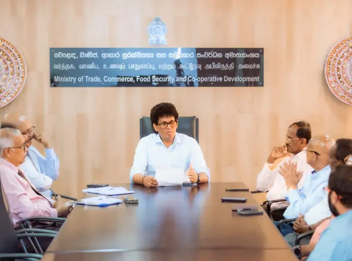 බේකරි නිෂ්පාදකයින් සහ කර්මාන්තකරුවන්ගේ ගැටලු සම්බන්ධයෙන් වෙළෙඳ අමාත්‍යවරයාගේ අවධානය