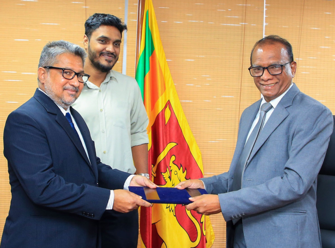 අනුර කරුණාතිලක මහතා බලශක්ති අමාත්‍ය ධූරයේ වැඩ භාරගනියි 