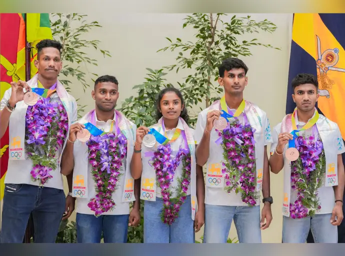 ආසියානු වෙරළ ක්‍රීඩා උළෙලේදී ශ්‍රී ලංකාවට ගෞරවය දිනාදුන් ක්‍රීඩක ක්‍රීඩිකාවන් දිවයිනට