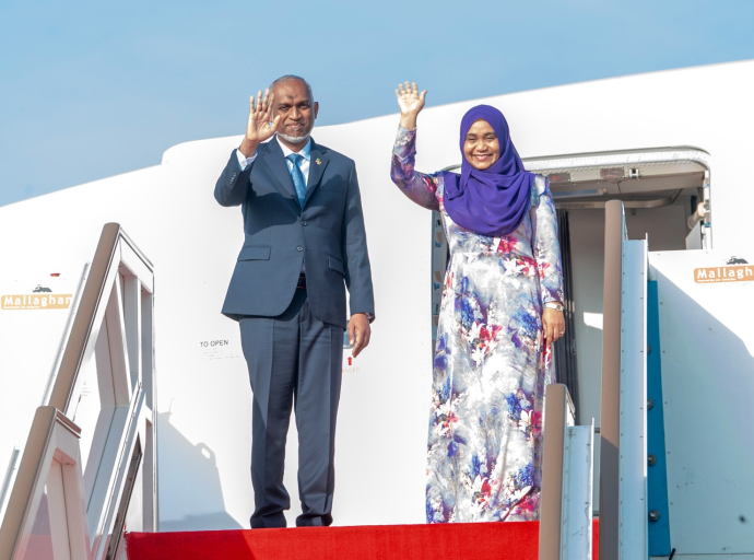  මාලදිවයින් ජනපති  ඇතුළු දූත පිරිස දිවයිනෙන් පිටත්ව යයි 