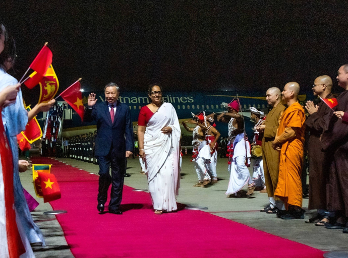 රාජ්‍ය සංචාරයක් සඳහා වියට්නාම් සමාජවාදී ජනරජයේ ජනාධිපති  දිවයිනට