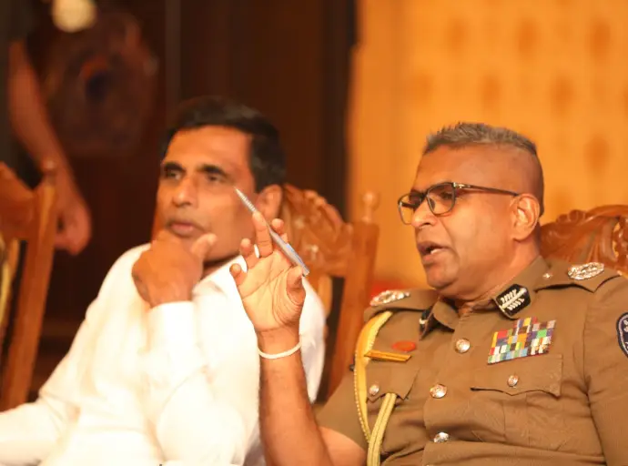 පුත්තලම දිස්ත්‍රික්කයේ පොලිස් නිලධාරීන්ගේ ගැටලු සොයා බැලීමට විශේෂ සාකච්ඡාවක්