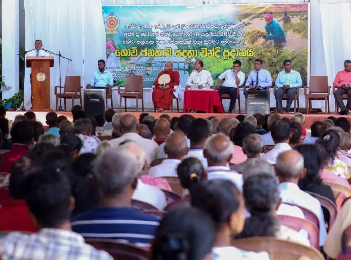 නිල්වලා ලවණ බාධකයෙන් වගා හානි වූ මාලිම්බඩ ගොවීන් 631කට වන්දි ප්‍රදානය කෙරේ