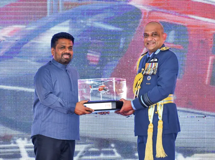 ශ්‍රී ලංකා ගුවන් හමුදාවට ඇමරිකාවෙන් ලබා දුන් හෙලිකොප්ටර් යානා 10 නිල වශයෙන් භාර ගැනේ 