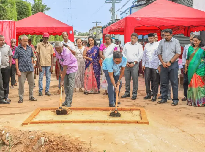 " පුනරුදයේ පුරවර " ජාතික වැඩසටහන යටතේ ඔරුගොඩවත්ත - කර්මාන්තපුර දෙපා ඇල පාලමේ ඉදිකිරීම් ඇරඹේ