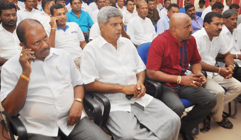 SLFP Anuradhapura members 