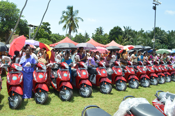 Hand over the Motor bike for Government Officers  Kalutara 3