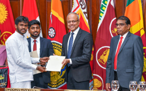 අලුත් ආර්ථිකයක් සමඟ ඉදිරියට යාමේදී ආකල්ප සංවර්ධනය වූ තරුණ පරපුරක් අවශ්‍යයි