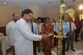 මාධ්‍ය වෘත්තිය උතුම් වෘත්තියක්. ප්‍රාදේශිය මාධ්‍යවේදියා තම වෘත්තියේ ගරුත්වය ලැබෙන පරිදි ස්වාධීනව කටයුතු කල යුතුයි - අමාත්‍ය ගයන්ත කරුණාතිලක