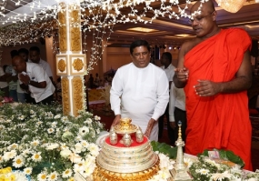 සර්වඥ ධාතු ප්‍රදර්ශනය අමාත්‍යවරු අතින් විවෘත වෙයි