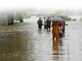 අනුරපුර ජල ගැලීම් පාලනය වෙයි