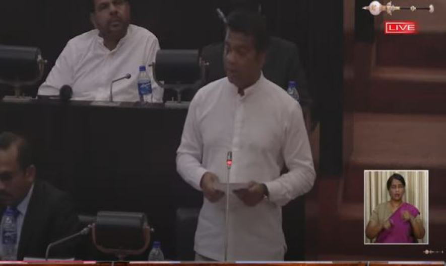 පාසල් ලිපි ද්‍රව්‍යය මිලදී ගැනීම සඳහා අඩු ආදායම්ලාභී පවුල්වල දරුවන්ට දීමනාවක්