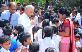 අගමැතිවරයා හදිසියේම හලාවත නවදන්කුලම විද්‍යාලයට යයි