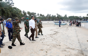 ආරුග‍ම්බේ ප්‍රදේශයේ ආරක්‍ෂාව පිළිබඳ සොයා බැලීමට ආරක්‍ෂක ලේකම්වරයා එහි සංචාරයක නිරත වෙයි