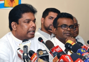 රට හැරගිය මාධ්‍යවේදීන්ට නැවත මෙරටට පැමිණෙන්නැයි නව මාධ්‍ය අමාත්‍යවරයා ආරාධනා කරයි