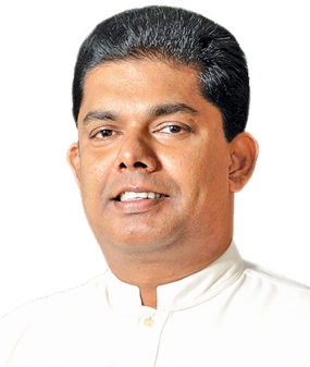 අතපසුවීම් නිවැරදි කර ජීවිතය සාර්ථක කර ගැනීමට යහපත් අධිෂ්ඨානයෙන් යුතුව නව වසර ආරම්භ කරමු