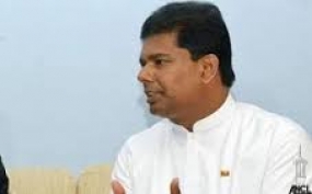 එස්.ඩී. මානව හිතවාදී පුද්ගලයෙක්