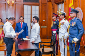 නව අග්‍රාමාත්‍යවරිය සහ අමාත්‍ය මණ්ඩලය ජනාධිපතිතුමන් ඉදිරියේ දිවුරුම් දෙයි