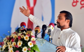 එදා ඇහැළේපොළ - අද මෛත්‍රීපාල, එදා පිළිමතලාවේ - අද පාඨලී චම්පික