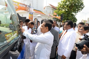 මාර්ග අනතුරු නිසා වයස අවුරුදු 20ට අඩු දරුවන් 215 දෙනෙකු පමණ  වසරකට මියයනවා