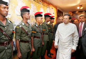 ජනපති යුද හමුදා පුහුණු විද්‍යා පීඨය නිරීක්ෂණය කරයි