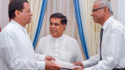 රථවාහන දඩ මුදල් වැඩිකිරීම සම්බන්ධ වාර්තාව ජනපතිට