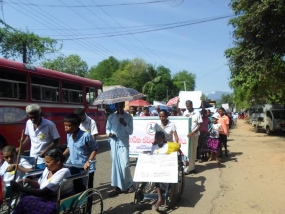 ආබාධ සහිත වූවන්ගේ අයිතින් සුරැකීමට විල්ගමුවේ පාගමනක්