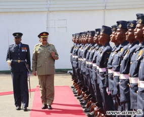 පකිස්ථාන හමුදා ප්‍රධානී  ආරක්ෂක මාණ්ඩලික ප්‍රධානී සහ  ගුවන් හමුදාපති හමුවේ