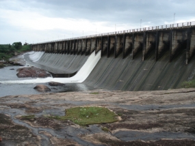 ජලාශ කිහිපයක වාන් දොරටු විවෘත කෙරේ